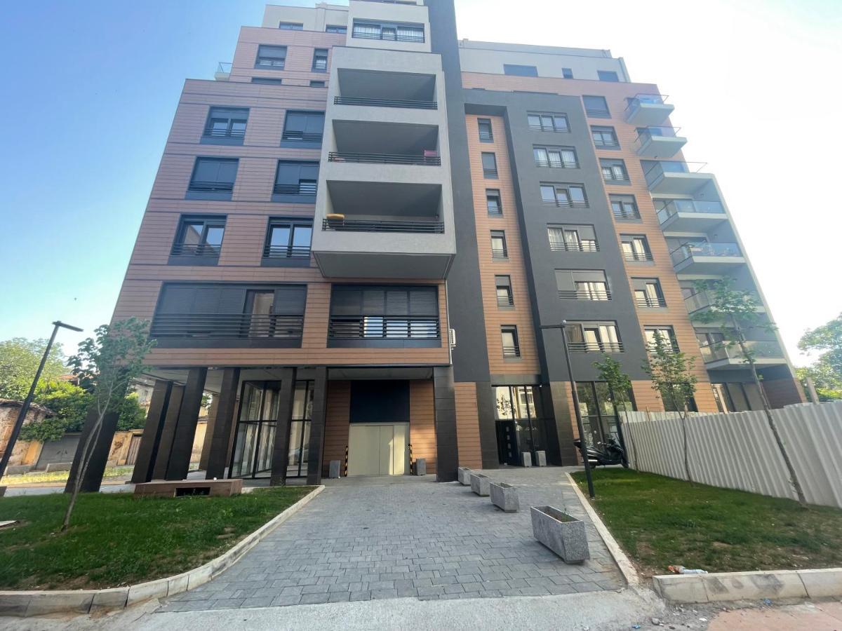New Bazaar 2022 Apartment Tirana Exterior photo